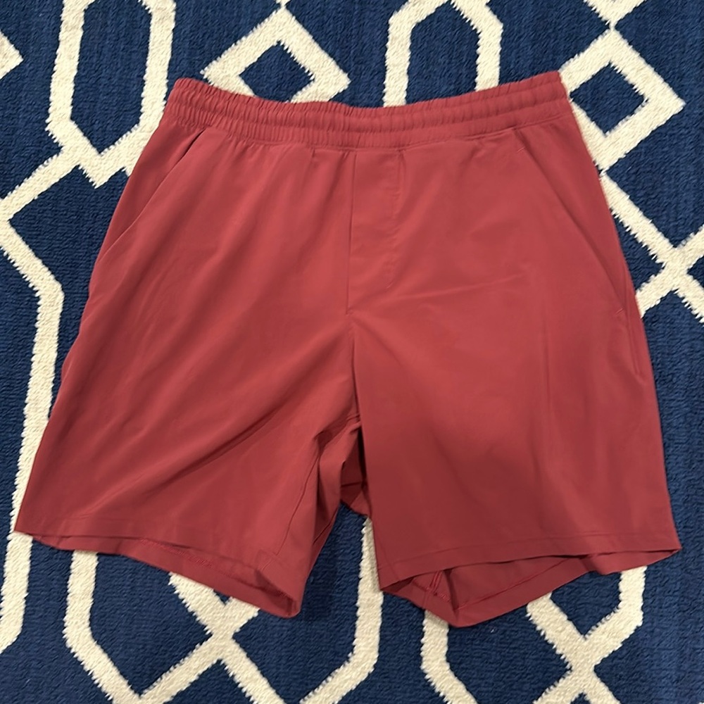 Lululemon pace breaker shorts